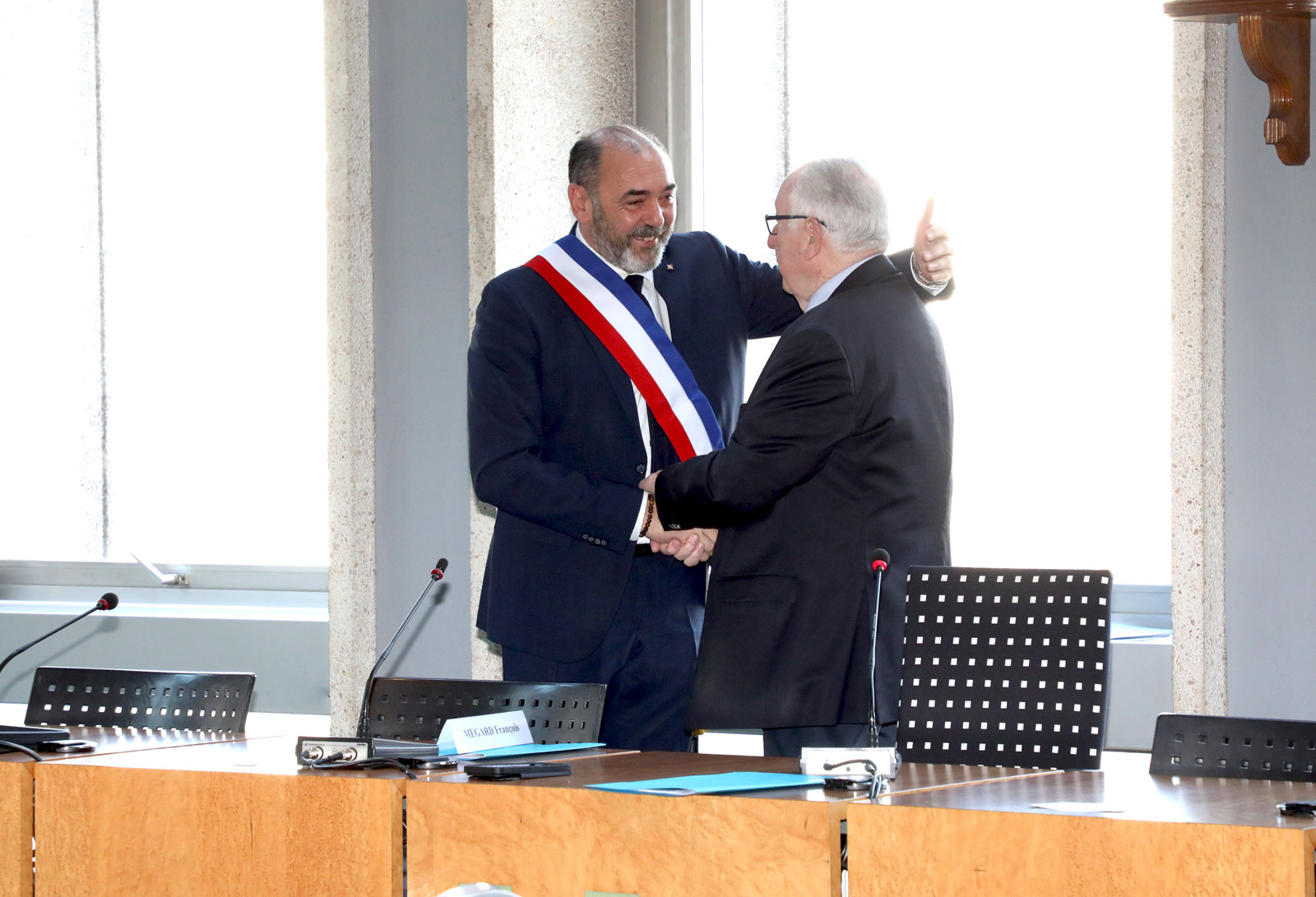 Le maire et les élus